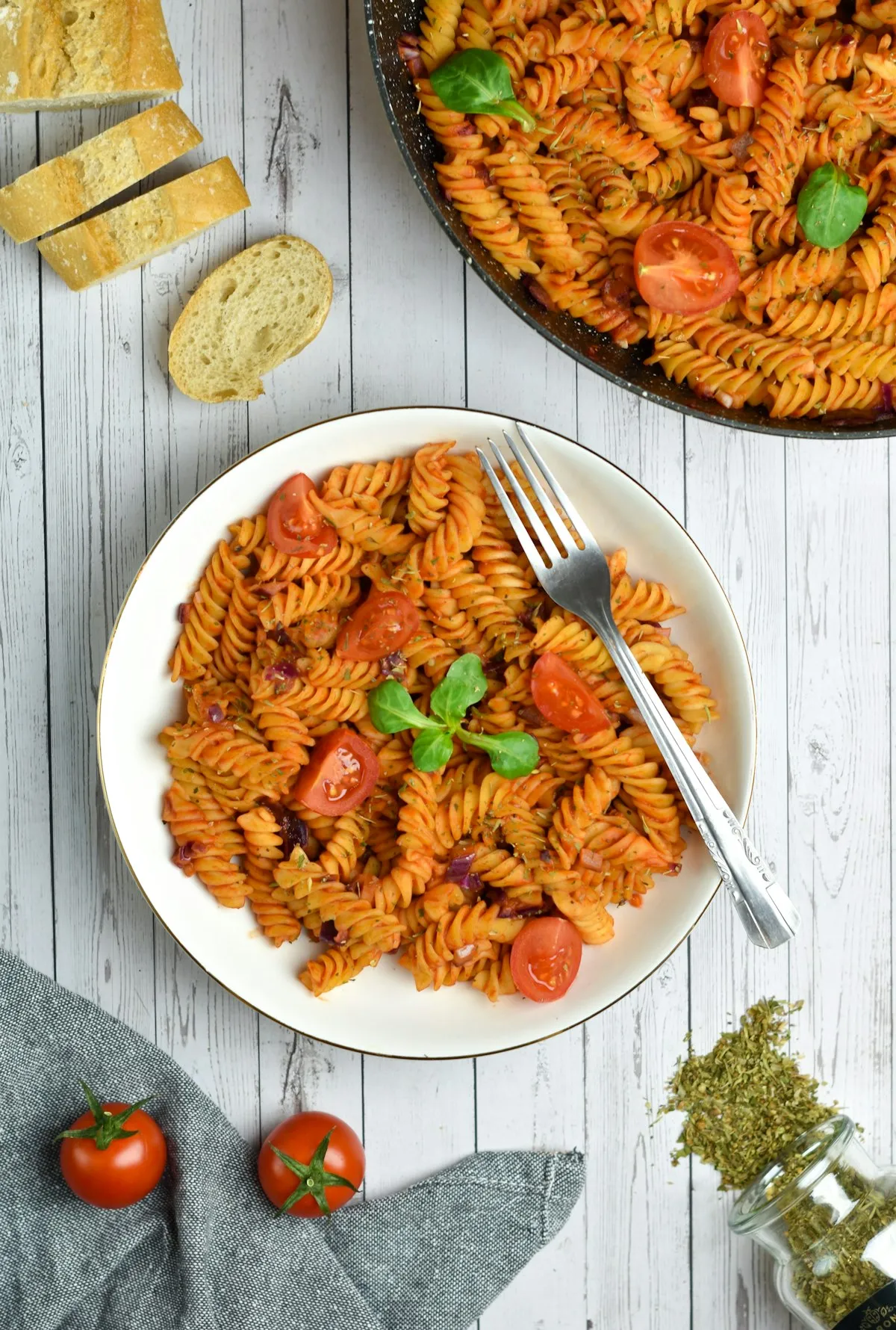 Red sauce pasta with tomatoes and basil